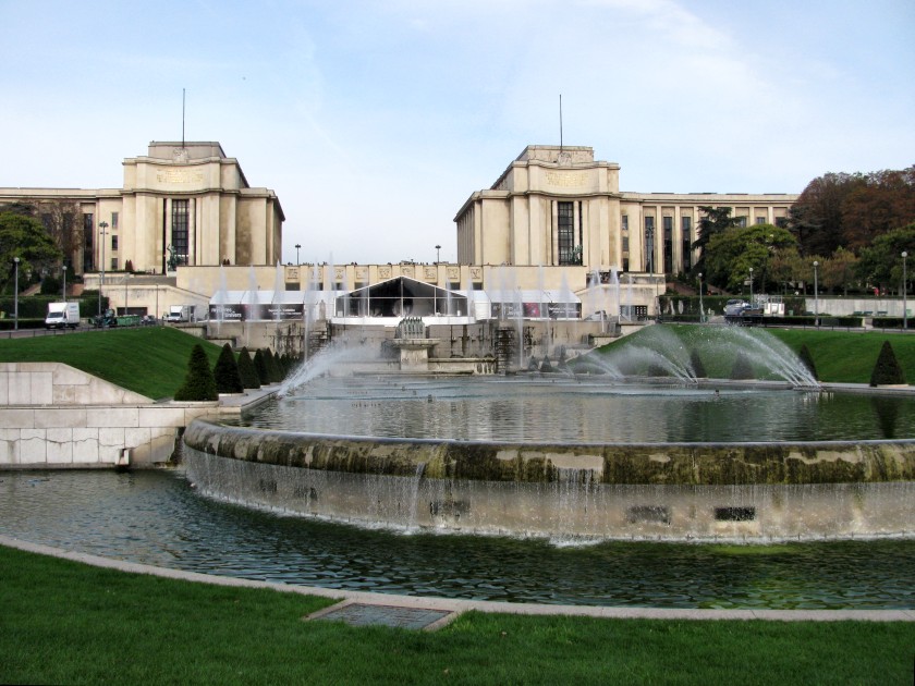 Palais de Chaillot and Fountains at the Trocad&eacute;ro