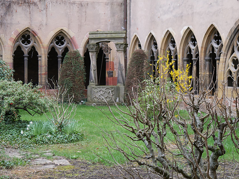 Unterlinden Museum Inner Courtyard and Well Unterlinden Museum Inner Courtyard and Well